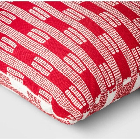 Threshold 24x24 Square Decorative Throw Pillow Ivory/Red Cotton Christmas NEW - Picture 5 of 5